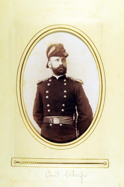 resized_bluevelvet_p21=Emil Schaefer.jpg